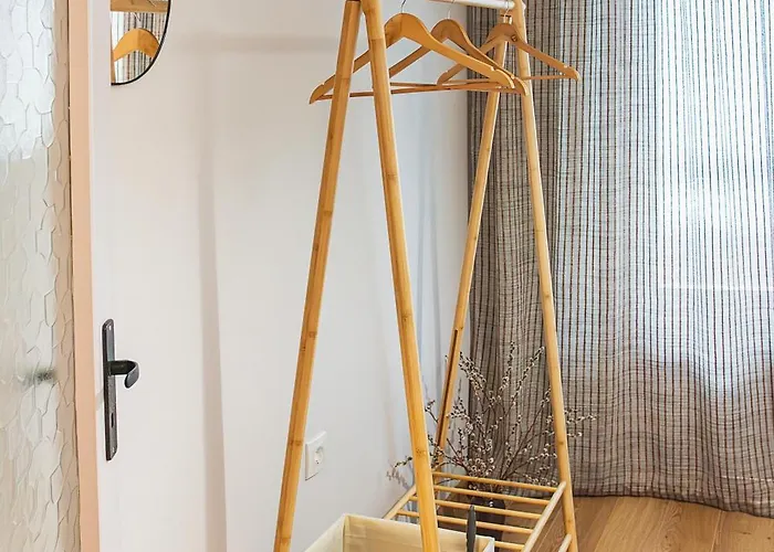 за гости ирис Iris Guest Apartment *