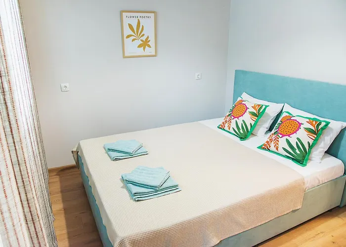 за гости ирис Iris Guest